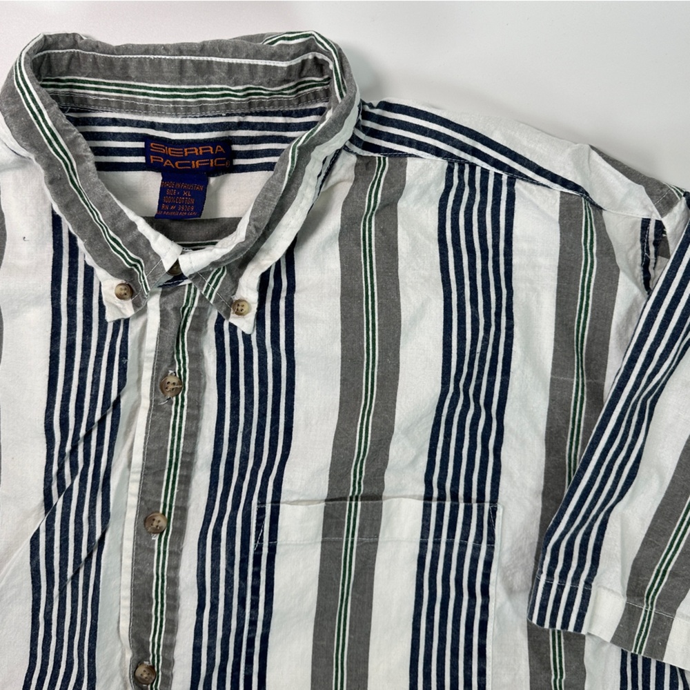 VTG Sierra Pacific Vertical Stripes XL Button‎ Down Short Sleeve Shirt